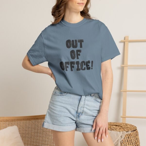 1483682299901880439_2048.jpeg Out Of Office Graphic T-shirt